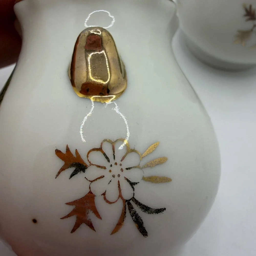 Vintage Enesco Homestead Salt and Pepper Shakers Winter Scenes Gold Trim Set